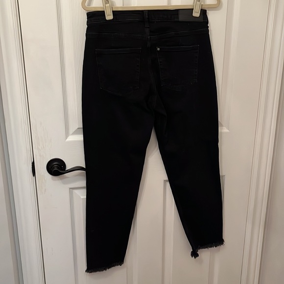 H&M Girlfriend Fit Black Jeans - Picture 3 of 5
